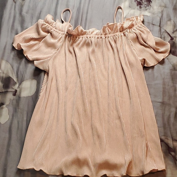 Shirt - Picture 1 of 4